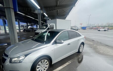 Chevrolet Cruze II, 2011 год, 569 000 рублей, 2 фотография