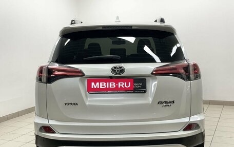 Toyota RAV4, 2016 год, 2 500 000 рублей, 5 фотография