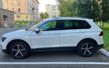 Volkswagen Tiguan II, 2017 год, 2 300 000 рублей, 3 фотография
