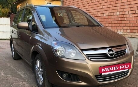 Opel Zafira B, 2012 год, 848 000 рублей, 3 фотография