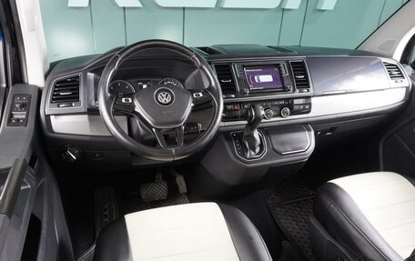 Volkswagen Caravelle T6 рестайлинг, 2018 год, 2 999 000 рублей, 6 фотография