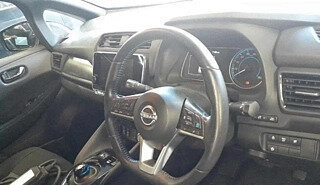 Nissan Leaf II, 2022 год, 2 100 000 рублей, 2 фотография