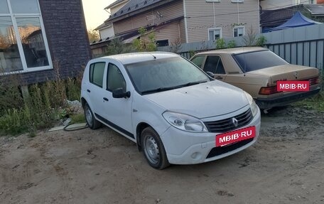 Renault Sandero I, 2011 год, 590 000 рублей, 2 фотография
