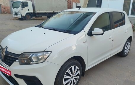 Renault Sandero II рестайлинг, 2020 год, 810 000 рублей, 3 фотография