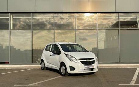 Chevrolet Spark III, 2011 год, 439 000 рублей, 2 фотография