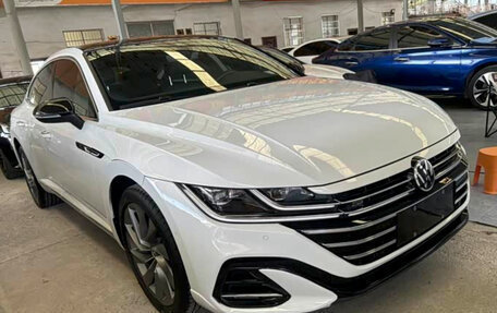 Volkswagen Passat CC, 2021 год, 2 302 900 рублей, 2 фотография