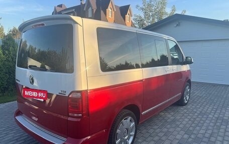 Volkswagen Multivan T6 рестайлинг, 2017 год, 7 250 000 рублей, 3 фотография