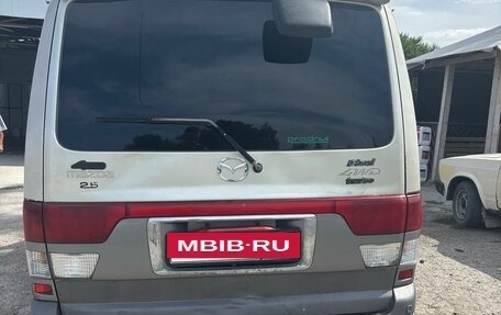 Mazda Bongo Friendee i рестайлинг, 1999 год, 710 000 рублей, 4 фотография