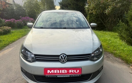Volkswagen Polo VI (EU Market), 2011 год, 829 000 рублей, 2 фотография