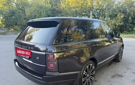 Land Rover Range Rover IV рестайлинг, 2014 год, 2 990 000 рублей, 4 фотография