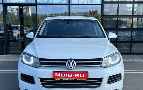 Volkswagen Touareg III, 2012 год, 2 120 000 рублей, 2 фотография
