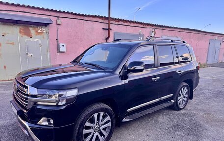 Toyota Land Cruiser 200, 2017 год, 6 500 000 рублей, 4 фотография