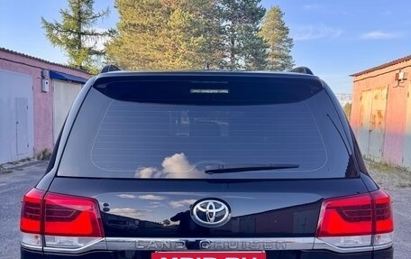 Toyota Land Cruiser 200, 2017 год, 6 500 000 рублей, 6 фотография