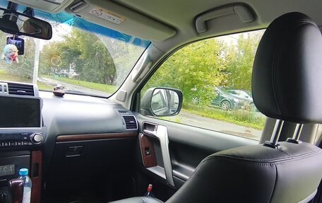 Toyota Land Cruiser Prado 150 рестайлинг 2, 2016 год, 4 200 000 рублей, 3 фотография