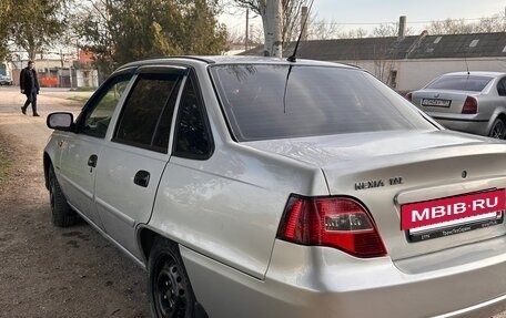 Daewoo Nexia I рестайлинг, 2011 год, 400 000 рублей, 8 фотография