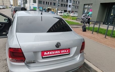 Volkswagen Polo VI (EU Market), 2016 год, 920 000 рублей, 2 фотография