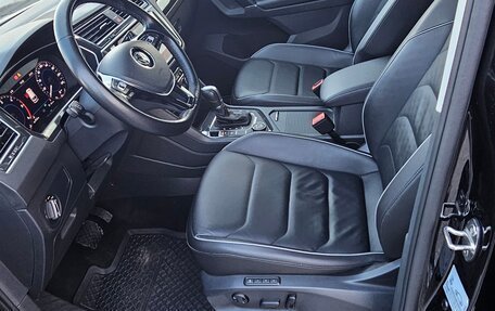 Volkswagen Tiguan II, 2018 год, 2 430 000 рублей, 9 фотография
