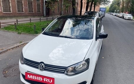 Volkswagen Polo VI (EU Market), 2015 год, 799 999 рублей, 2 фотография