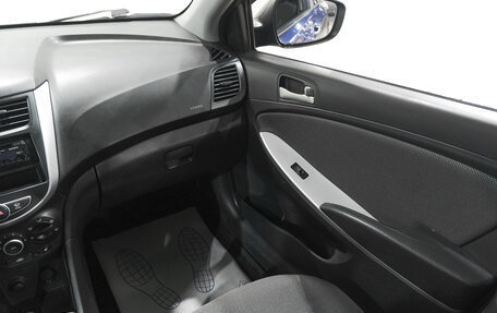 Hyundai Solaris II рестайлинг, 2011 год, 599 000 рублей, 10 фотография