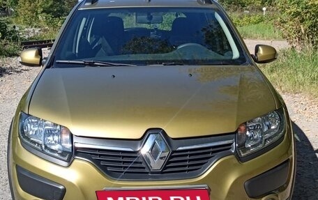 Renault Sandero II рестайлинг, 2018 год, 1 400 000 рублей, 2 фотография