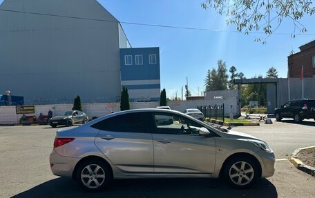 Hyundai Solaris II рестайлинг, 2013 год, 670 000 рублей, 2 фотография
