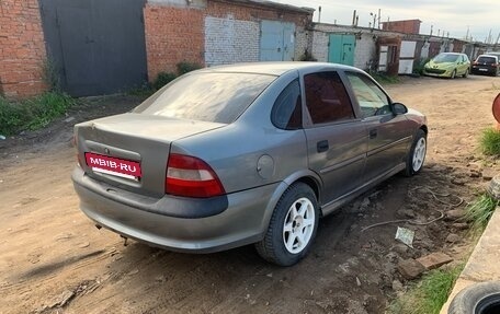Opel Vectra B рестайлинг, 1996 год, 85 000 рублей, 3 фотография