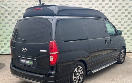 Hyundai Grand Starex Grand Starex I рестайлинг 2, 2019 год, 3 995 000 рублей, 7 фотография