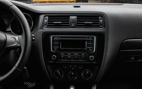 Volkswagen Jetta VI, 2015 год, 939 000 рублей, 7 фотография