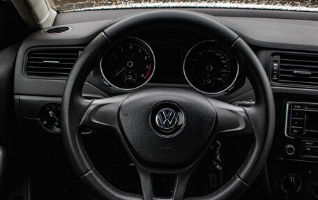 Volkswagen Jetta VI, 2015 год, 939 000 рублей, 6 фотография