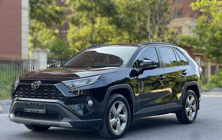 Toyota RAV4, 2022 год, 2 760 001 рублей, 1 фотография