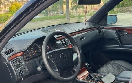 Mercedes-Benz E-Класс, 1998 год, 570 000 рублей, 8 фотография