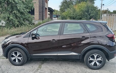 Renault Kaptur I рестайлинг, 2018 год, 1 670 000 рублей, 3 фотография