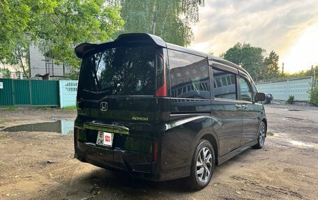 Honda Stepwgn IV, 2016 год, 1 899 000 рублей, 8 фотография