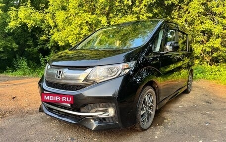 Honda Stepwgn IV, 2016 год, 1 899 000 рублей, 4 фотография