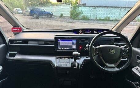 Honda Stepwgn IV, 2016 год, 1 899 000 рублей, 16 фотография