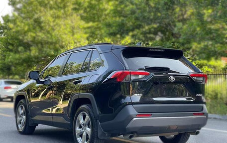 Toyota RAV4, 2022 год, 2 760 001 рублей, 4 фотография