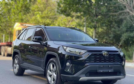 Toyota RAV4, 2022 год, 2 760 001 рублей, 3 фотография