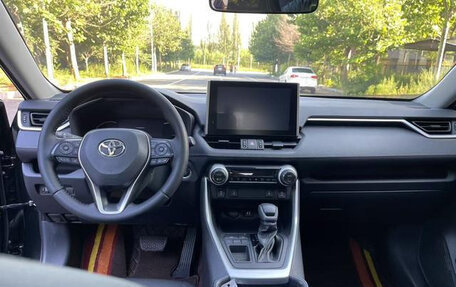 Toyota RAV4, 2022 год, 2 760 001 рублей, 9 фотография
