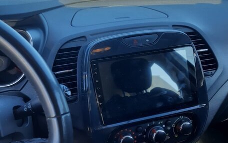 Renault Kaptur I рестайлинг, 2019 год, 1 030 000 рублей, 4 фотография