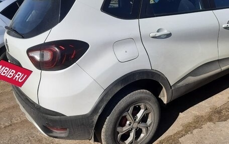 Renault Kaptur I рестайлинг, 2019 год, 1 030 000 рублей, 5 фотография