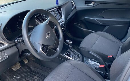 Hyundai Solaris II рестайлинг, 2018 год, 1 550 000 рублей, 10 фотография