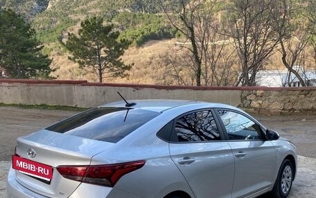 Hyundai Solaris II рестайлинг, 2018 год, 1 550 000 рублей, 8 фотография
