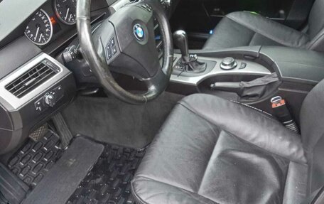 BMW 5 серия, 2006 год, 1 077 000 рублей, 2 фотография