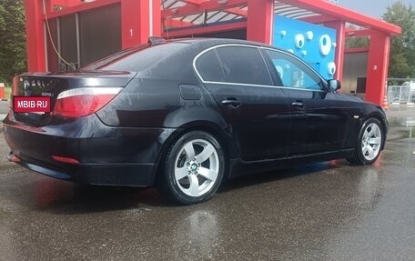 BMW 5 серия, 2006 год, 1 077 000 рублей, 3 фотография