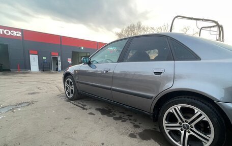 Audi A4, 1997 год, 329 000 рублей, 2 фотография