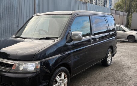 Honda Stepwgn II рестайлинг, 2001 год, 570 000 рублей, 3 фотография