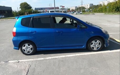 Honda Fit III, 2003 год, 385 000 рублей, 2 фотография