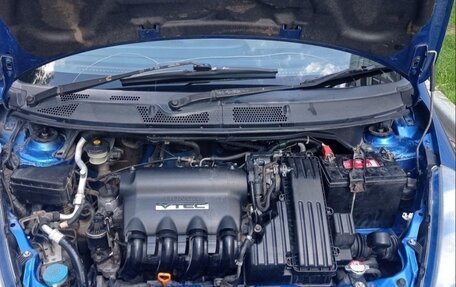 Honda Fit III, 2003 год, 385 000 рублей, 4 фотография