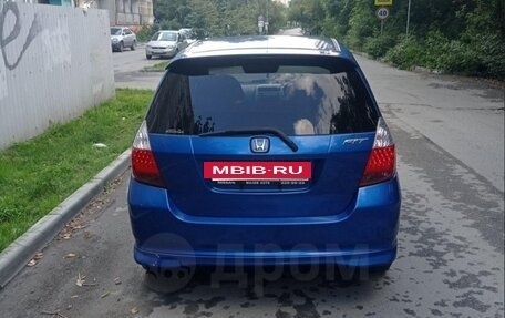 Honda Fit III, 2003 год, 385 000 рублей, 12 фотография