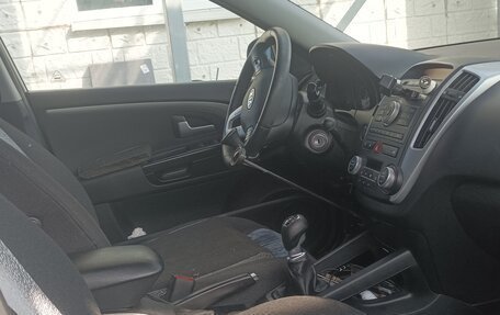 KIA cee'd I рестайлинг, 2011 год, 850 000 рублей, 10 фотография